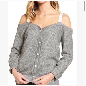 Leith Knit Gray Cold Shoulder Sweater